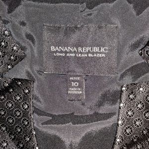 Banana republic pant suit, sharp.